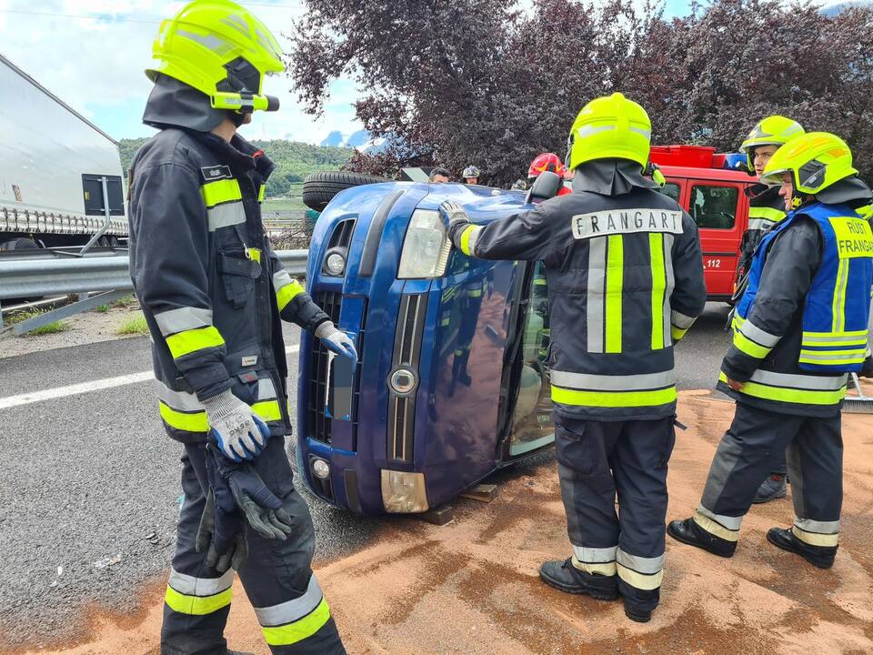 Frangart Bei MeBo Einfahrt verunfallt Südtirol News