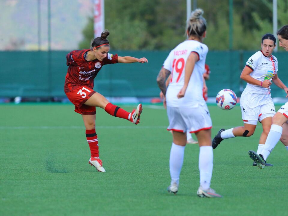 Meran holt sich Derby im FCS Center mit 2 0 Südtirol News