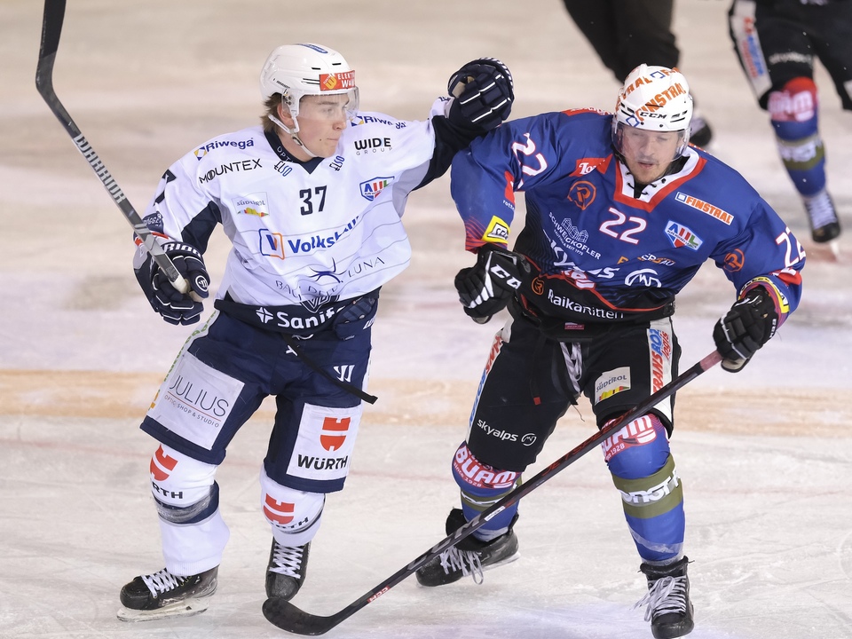 Zwei Traumtore sorgen für den Rittner Auftaktsieg in der Halbfinalserie