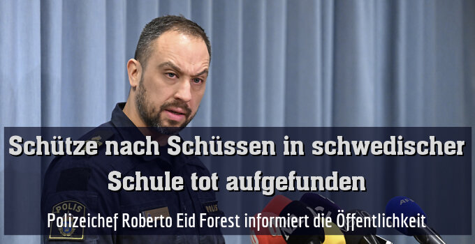 Polizeichef Roberto Eid Forest informiert die Öffentlichkeit