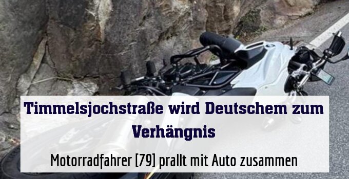 Motorradfahrer [79] prallt mit Auto zusammen