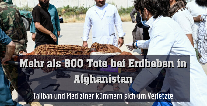 Taliban und Mediziner kümmern sich um Verletzte