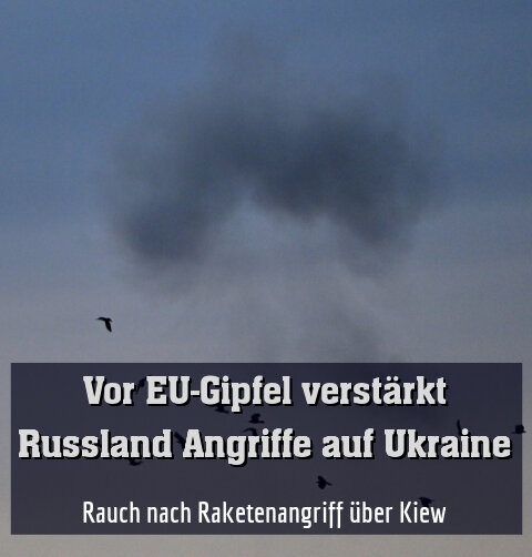 Rauch nach Raketenangriff über Kiew