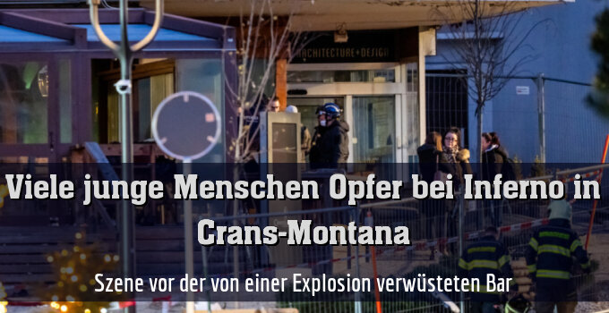 Szene vor der von einer Explosion verwüsteten Bar