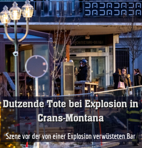 Szene vor der von einer Explosion verwüsteten Bar