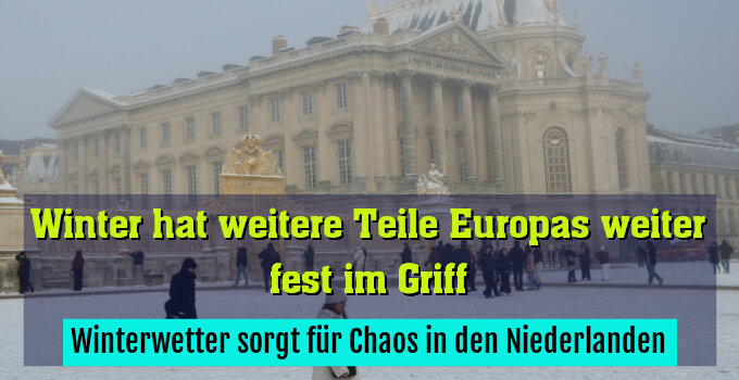 Versailles außerhalb von Paris präsentierte sich winterlich