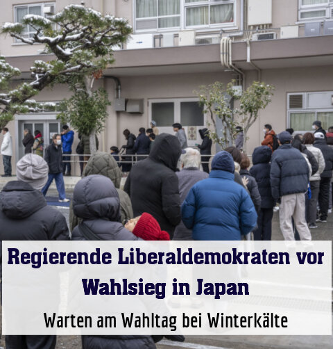 Warten am Wahltag bei Winterkälte