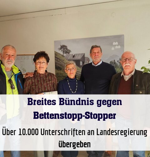 Über 10.000 Unterschriften an Landesregierung übergeben