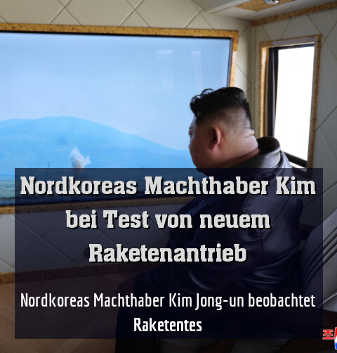 Nordkoreas Machthaber Kim Jong-un beobachtet Raketentes