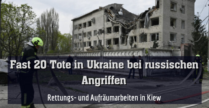 Rettungs- und Aufräumarbeiten in Kiew