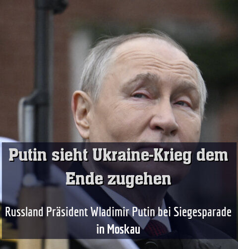 Russland Präsident Wladimir Putin bei Siegesparade in Moskau