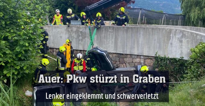 Lenker eingeklemmt und schwerverletzt