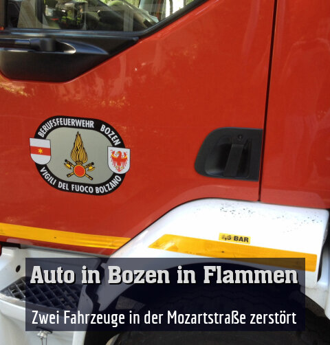 Zwei Fahrzeuge in der Mozartstraße zerstört
