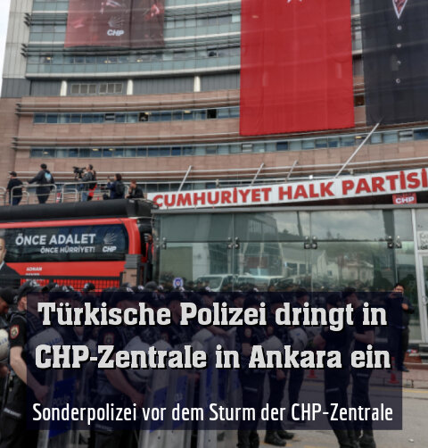 Sonderpolizei vor dem Sturm der CHP-Zentrale