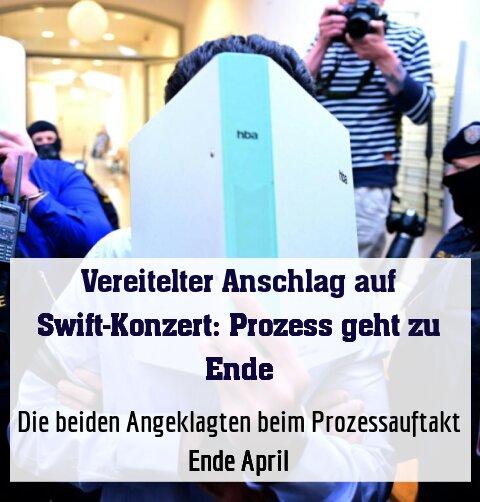 Die beiden Angeklagten beim Prozessauftakt Ende April