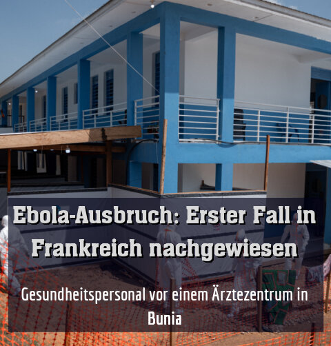 Gesundheitspersonal vor einem Ärztezentrum in Bunia