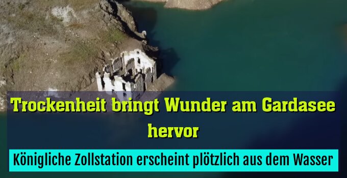 Königliche Zollstation erscheint plötzlich aus dem Wasser