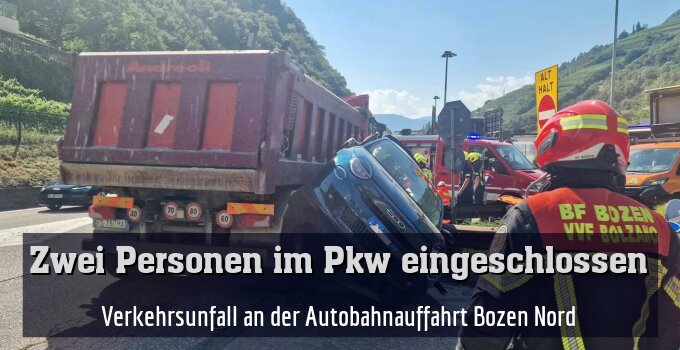 Verkehrsunfall an der Autobahnauffahrt Bozen Nord