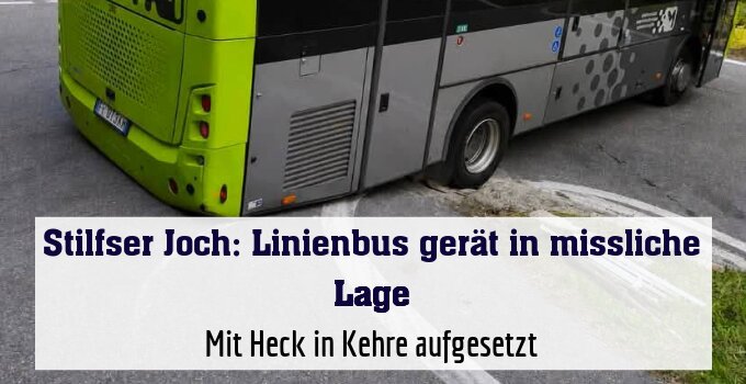 Mit Heck in Kehre aufgesetzt