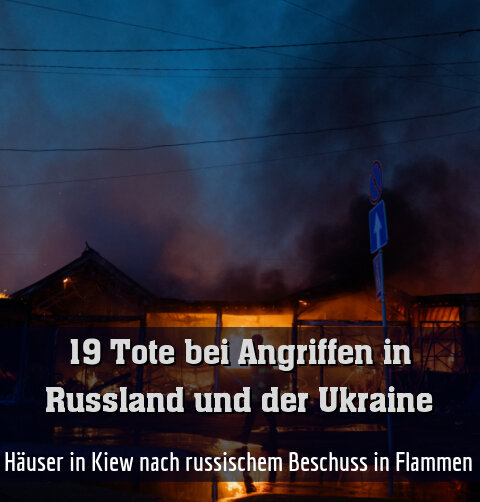Häuser in Kiew nach russischem Beschuss in Flammen