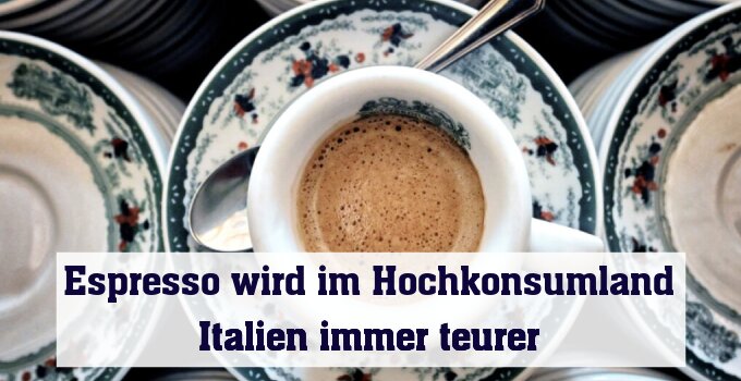 "Caffè" im historischen Gran Caffè Gabrinus, Neapel (Archiv)