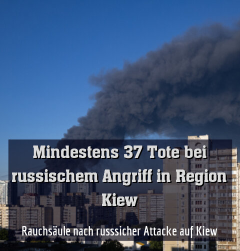 Rauchsäule nach russsicher Attacke auf Kiew
