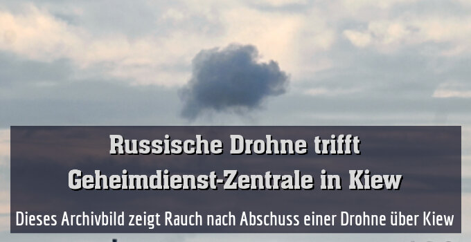 Dieses Archivbild zeigt Rauch nach Abschuss einer Drohne über Kiew