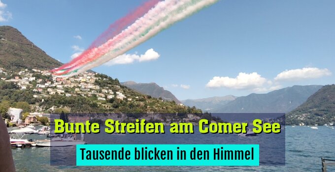 Tausende blicken in den Himmel
