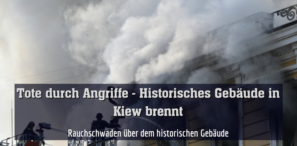 Rauchschwaden über dem historischen Gebäude