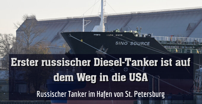 Russischer Tanker im Hafen von St. Petersburg