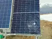Gefährlicher Vandalismus am Berg: Lebenswichtiges Photovoltaikmodul mutwillig zerstört