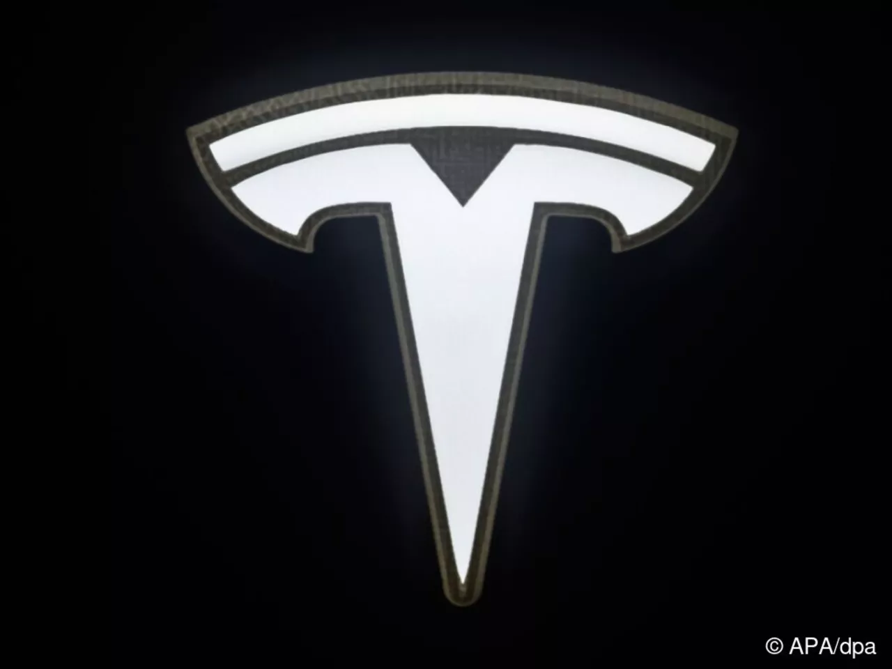 Musk konzentriert sich auf Roboter und autonomes Fahren
