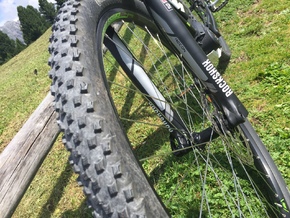 Nägel auf den Straßen: Radfahrer alarmiert