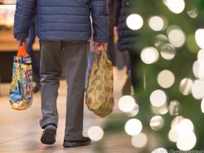 Weihnachtsgeschäft: Bisher viel Betrieb, aber differenziertes Bild im Handel