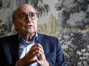 Ex-FIFA-Chef Blatter beklagt zu viel Fußball