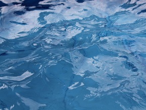 Vierjähriger nach Badeunfall im Vinschgau im kritischen Zustand