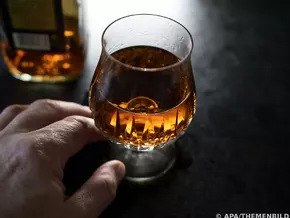 Alkohol am Steuer: Unterschätzte Gefahr zu Feiertagen