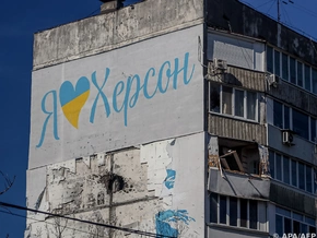 Drei Menschen bei russischen Angriffen auf Cherson getötet