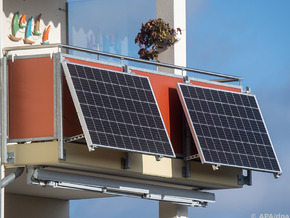 Energiekosten senken mit Sonnenstrom vom Balkon