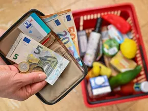 Von 1000 Euro sind heute nur noch 830 Euro übrig