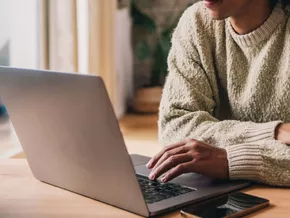 Influencerin sahnt bei OnlyFans kräftig ab – lässt den Fiskus aber außen vor