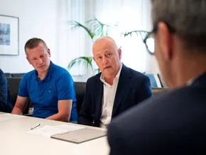 Landesfeuerwehrpräsident Künig bei Landeshauptmann Kompatscher