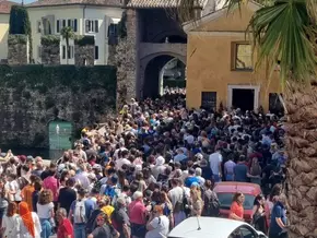 Sirmione am Gardasee im Würgegriff des „Übertourismus“