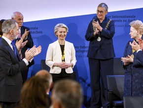 EU-Kommissionschefin von der Leyen erhielt Karlspreis