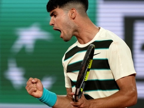 Alcaraz im Achtelfinale – Auch Paris-Favoritinnen souverän