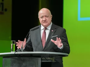 Bundeskanzler lud Papst zu Besuch in Österreich ein