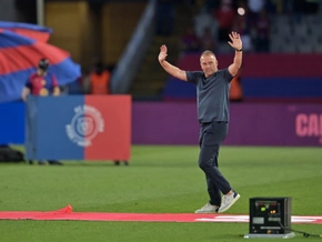 FC Barcelona verlängert mit Coach Flick vorzeitig bis 2027