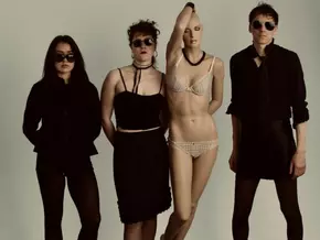Low Life Rich Kids “introvertiert” und “auf die Fresse”
