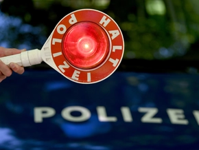 Bis zu 85 km/h: Frau mit auffrisiertem E-Scooter gestoppt