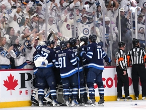 Ausgleich zwei Sekunden vor Sirene: Winnipeg in NHL weiter